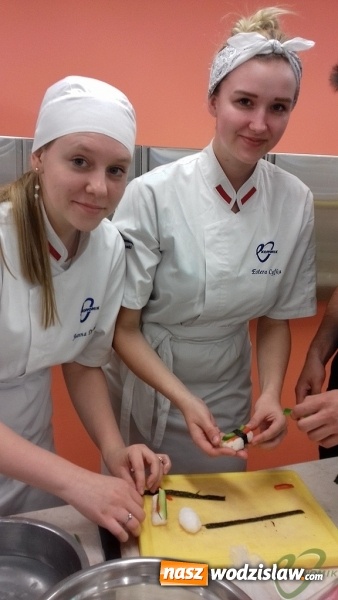 Zdjęcie w galerii na portalu naszwodzislaw.com: W wodzisławskim Ekonomiku uczyli robić się sushi  wiadomości z regionu