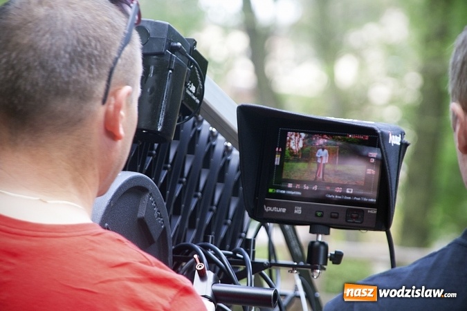 Zdjęcie w galerii na portalu naszwodzislaw.com: Mieszkańcy wystąpili w mundialowym teledysku. ZDJĘCIA  wiadomości z regionu