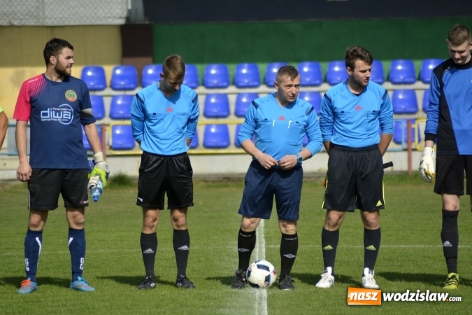 Zdjęcie w galerii na portalu naszwodzislaw.com: Pierwsza połowa rozstrzygnęła cały mecz  wiadomości z regionu