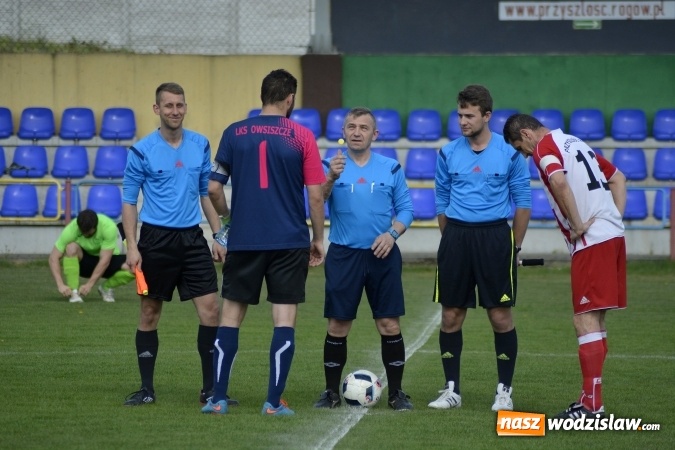 Zdjęcie w galerii na portalu naszwodzislaw.com: Pierwsza połowa rozstrzygnęła cały mecz  wiadomości z regionu