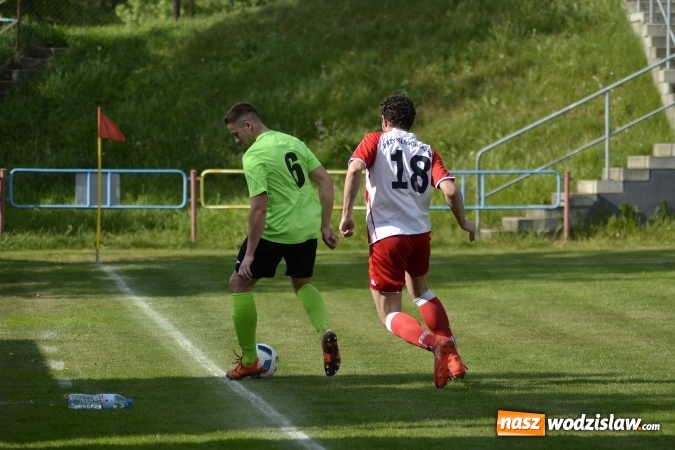 Zdjęcie w galerii na portalu naszwodzislaw.com: Pierwsza połowa rozstrzygnęła cały mecz  wiadomości z regionu