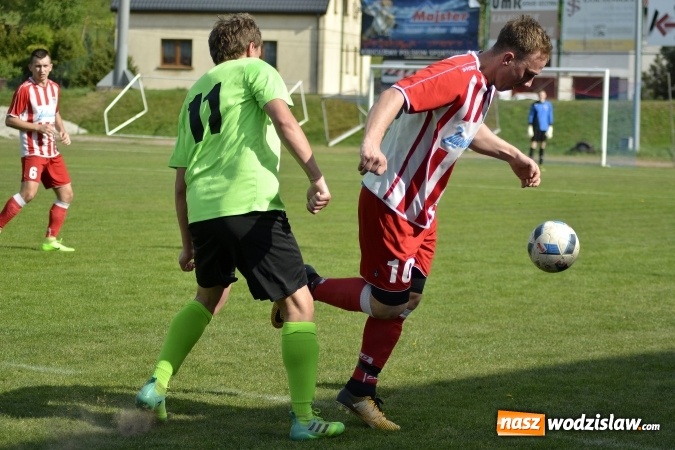 Zdjęcie w galerii na portalu naszwodzislaw.com: Pierwsza połowa rozstrzygnęła cały mecz  wiadomości z regionu