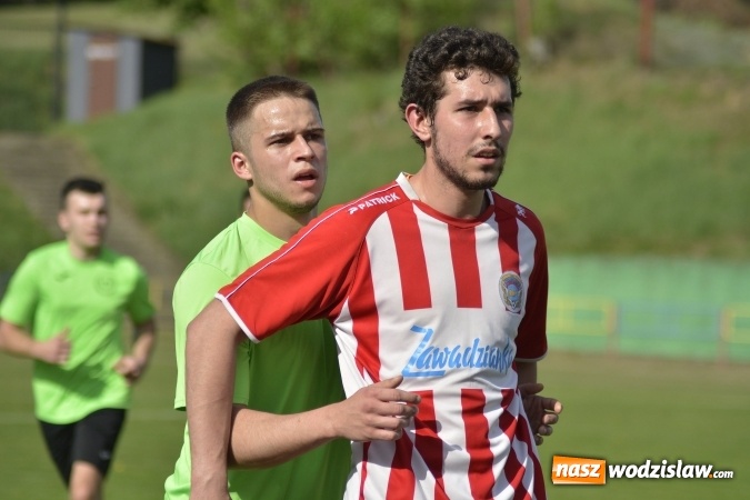 Zdjęcie w galerii na portalu naszwodzislaw.com: Pierwsza połowa rozstrzygnęła cały mecz  wiadomości z regionu