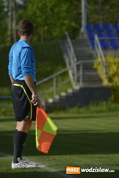 Zdjęcie w galerii na portalu naszwodzislaw.com: Pierwsza połowa rozstrzygnęła cały mecz  wiadomości z regionu