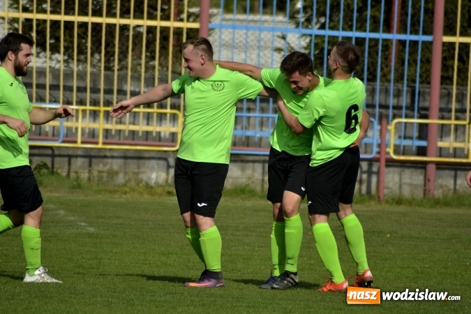 Zdjęcie w galerii na portalu naszwodzislaw.com: Pierwsza połowa rozstrzygnęła cały mecz  wiadomości z regionu