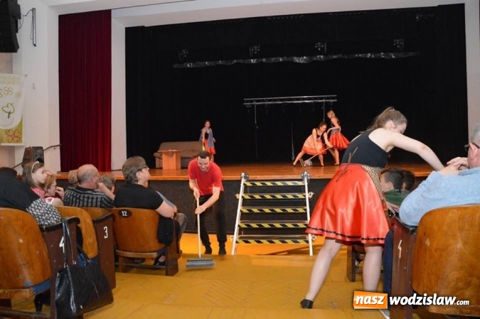 Zdjęcie w galerii na portalu naszwodzislaw.com: Stworzyli spektakl taneczny na podstawie baśni o Kopciuszku  wiadomości z regionu