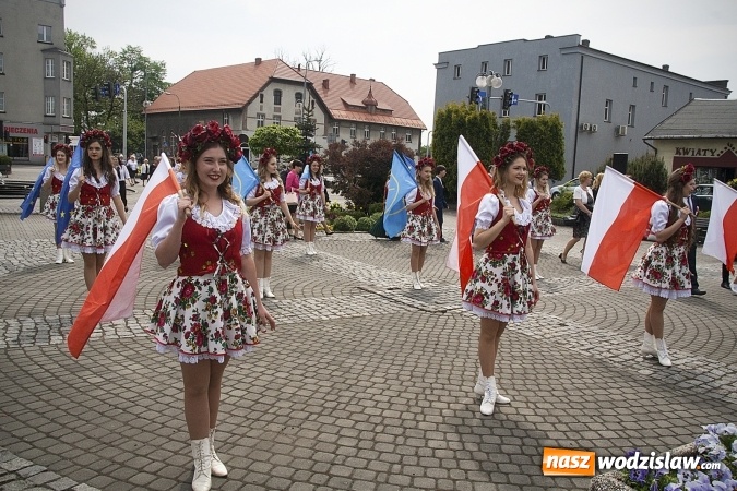 Zdjęcie w galerii na portalu naszwodzislaw.com: Święto Flagi w Rydułtowach. ZDJĘCIA  wiadomości z regionu