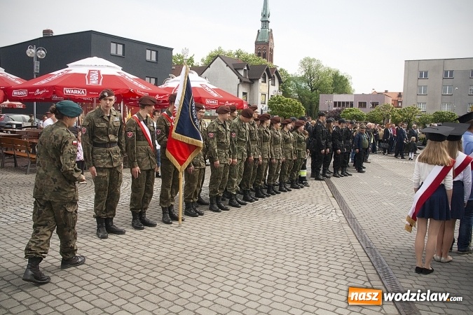 Zdjęcie w galerii na portalu naszwodzislaw.com: Święto Flagi w Rydułtowach. ZDJĘCIA  wiadomości z regionu