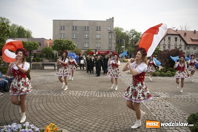 Zdjęcie w galerii na portalu naszwodzislaw.com: Święto Flagi w Rydułtowach. ZDJĘCIA  wiadomości z regionu