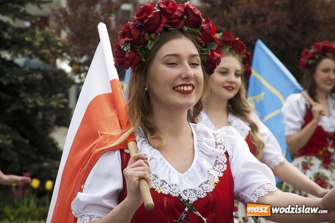Zdjęcie w galerii na portalu naszwodzislaw.com: Święto Flagi w Rydułtowach. ZDJĘCIA  wiadomości z regionu