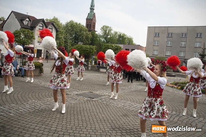 Zdjęcie w galerii na portalu naszwodzislaw.com: Święto Flagi w Rydułtowach. ZDJĘCIA  wiadomości z regionu