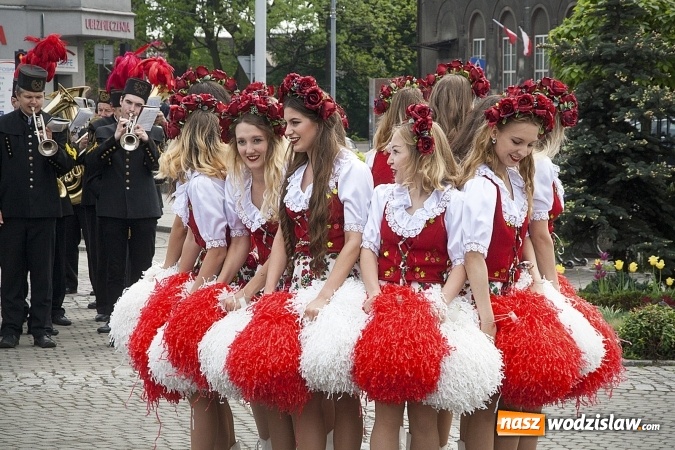 Zdjęcie w galerii na portalu naszwodzislaw.com: Święto Flagi w Rydułtowach. ZDJĘCIA  wiadomości z regionu
