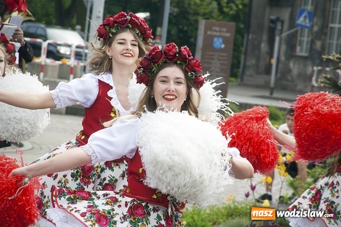 Zdjęcie w galerii na portalu naszwodzislaw.com: Święto Flagi w Rydułtowach. ZDJĘCIA  wiadomości z regionu