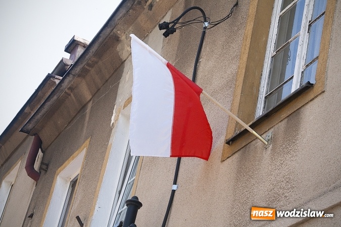 Zdjęcie w galerii na portalu naszwodzislaw.com: Zobacz, jak Wodzisław świętuje rocznicę uchwalenia Konstytucji 3 Maja  wiadomości z regionu