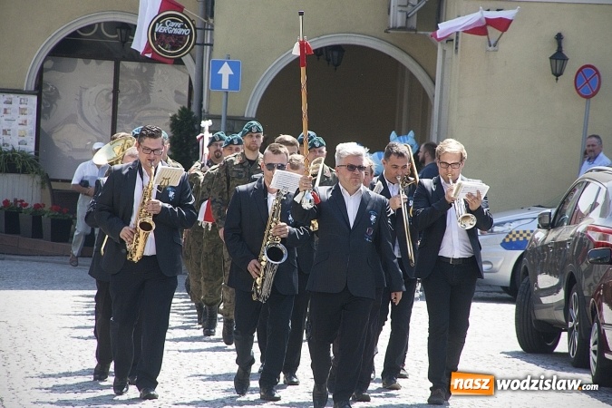 Zdjęcie w galerii na portalu naszwodzislaw.com: Zobacz, jak Wodzisław świętuje rocznicę uchwalenia Konstytucji 3 Maja  wiadomości z regionu
