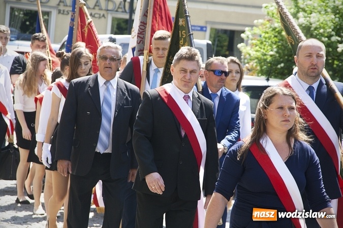 Zdjęcie w galerii na portalu naszwodzislaw.com: Zobacz, jak Wodzisław świętuje rocznicę uchwalenia Konstytucji 3 Maja  wiadomości z regionu