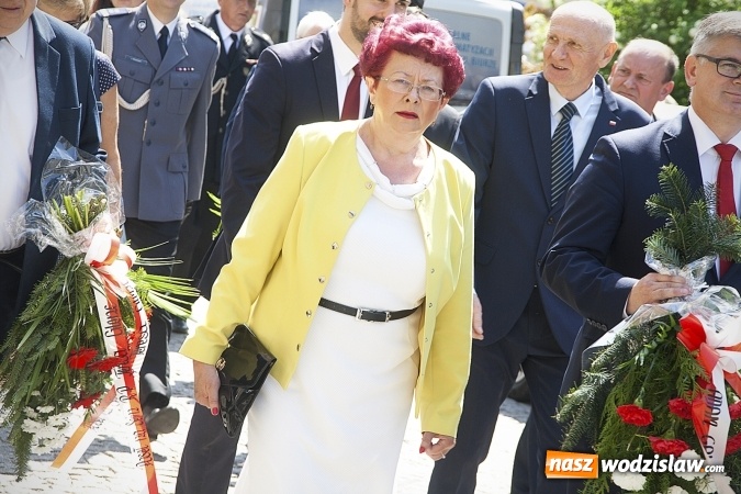 Zdjęcie w galerii na portalu naszwodzislaw.com: Zobacz, jak Wodzisław świętuje rocznicę uchwalenia Konstytucji 3 Maja  wiadomości z regionu