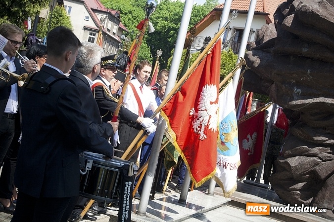 Zdjęcie w galerii na portalu naszwodzislaw.com: Zobacz, jak Wodzisław świętuje rocznicę uchwalenia Konstytucji 3 Maja  wiadomości z regionu