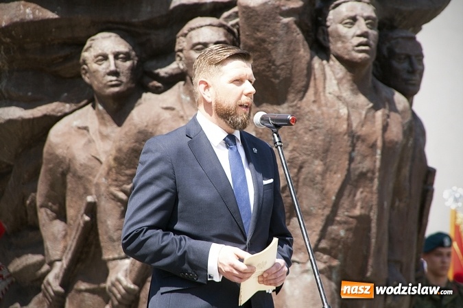 Zdjęcie w galerii na portalu naszwodzislaw.com: Zobacz, jak Wodzisław świętuje rocznicę uchwalenia Konstytucji 3 Maja  wiadomości z regionu