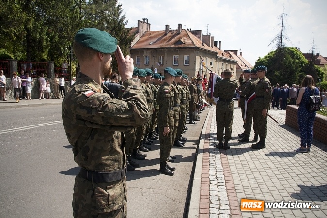 Zdjęcie w galerii na portalu naszwodzislaw.com: Zobacz, jak Wodzisław świętuje rocznicę uchwalenia Konstytucji 3 Maja  wiadomości z regionu