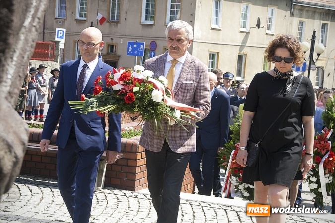 Zdjęcie w galerii na portalu naszwodzislaw.com: Zobacz, jak Wodzisław świętuje rocznicę uchwalenia Konstytucji 3 Maja  wiadomości z regionu
