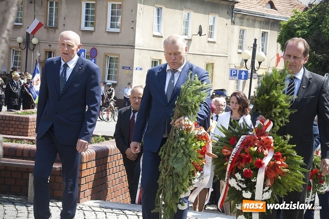 Zdjęcie w galerii na portalu naszwodzislaw.com: Zobacz, jak Wodzisław świętuje rocznicę uchwalenia Konstytucji 3 Maja  wiadomości z regionu