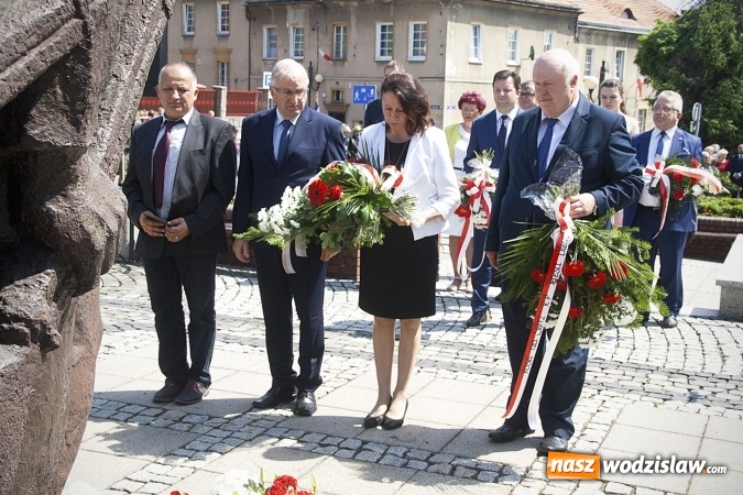 Zdjęcie w galerii na portalu naszwodzislaw.com: Zobacz, jak Wodzisław świętuje rocznicę uchwalenia Konstytucji 3 Maja  wiadomości z regionu