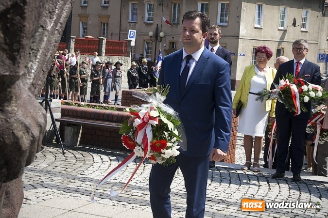 Zdjęcie w galerii na portalu naszwodzislaw.com: Zobacz, jak Wodzisław świętuje rocznicę uchwalenia Konstytucji 3 Maja  wiadomości z regionu