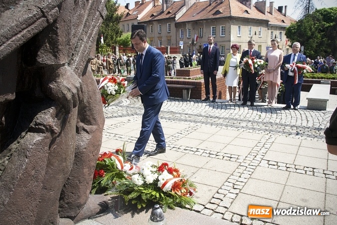 Zdjęcie w galerii na portalu naszwodzislaw.com: Zobacz, jak Wodzisław świętuje rocznicę uchwalenia Konstytucji 3 Maja  wiadomości z regionu