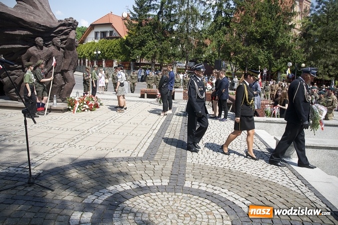 Zdjęcie w galerii na portalu naszwodzislaw.com: Zobacz, jak Wodzisław świętuje rocznicę uchwalenia Konstytucji 3 Maja  wiadomości z regionu