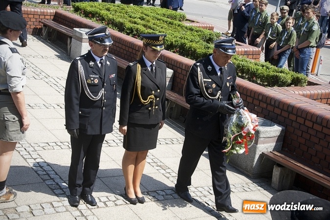 Zdjęcie w galerii na portalu naszwodzislaw.com: Zobacz, jak Wodzisław świętuje rocznicę uchwalenia Konstytucji 3 Maja  wiadomości z regionu