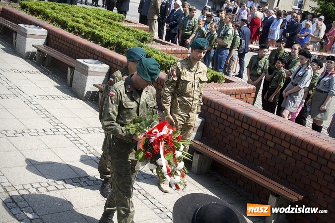 Zdjęcie w galerii na portalu naszwodzislaw.com: Zobacz, jak Wodzisław świętuje rocznicę uchwalenia Konstytucji 3 Maja  wiadomości z regionu