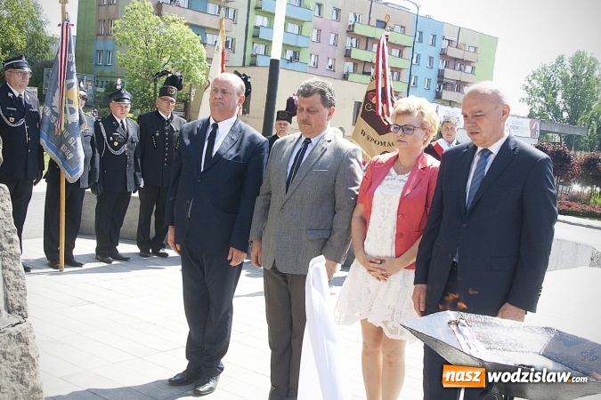 Zdjęcie w galerii na portalu naszwodzislaw.com: 227 rocznica uchwalenia Konstytucji 3 Maja. Obchody w Pszowie  wiadomości z regionu