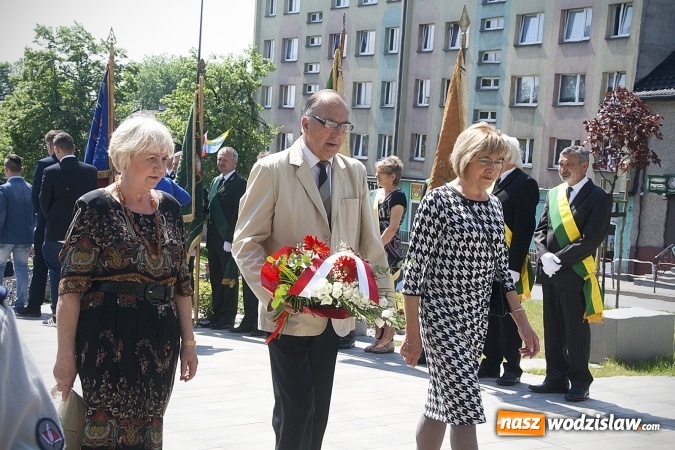 Zdjęcie w galerii na portalu naszwodzislaw.com: 227 rocznica uchwalenia Konstytucji 3 Maja. Obchody w Pszowie  wiadomości z regionu
