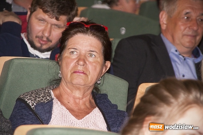 Zdjęcie w galerii na portalu naszwodzislaw.com: Przyjechałam tutaj, aby z państwem porozmawiać. Wicepremier Beata Szydło w Rydułtowskim Centrum Kultury wiadomości z regionu