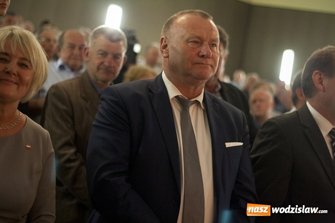 Zdjęcie w galerii na portalu naszwodzislaw.com: Przyjechałam tutaj, aby z państwem porozmawiać. Wicepremier Beata Szydło w Rydułtowskim Centrum Kultury wiadomości z regionu