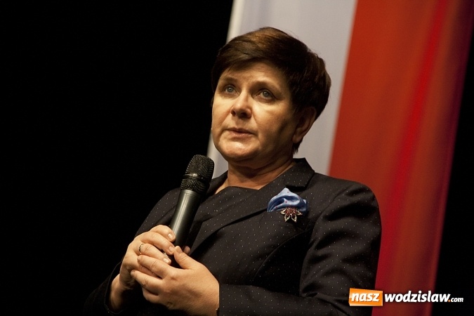 Zdjęcie w galerii na portalu naszwodzislaw.com: Przyjechałam tutaj, aby z państwem porozmawiać. Wicepremier Beata Szydło w Rydułtowskim Centrum Kultury wiadomości z regionu