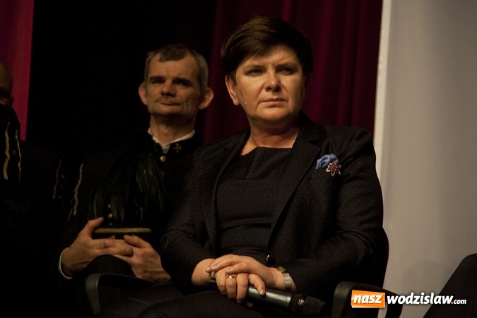 Zdjęcie w galerii na portalu naszwodzislaw.com: Przyjechałam tutaj, aby z państwem porozmawiać. Wicepremier Beata Szydło w Rydułtowskim Centrum Kultury wiadomości z regionu