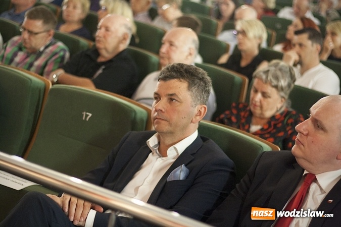 Zdjęcie w galerii na portalu naszwodzislaw.com: Przyjechałam tutaj, aby z państwem porozmawiać. Wicepremier Beata Szydło w Rydułtowskim Centrum Kultury wiadomości z regionu