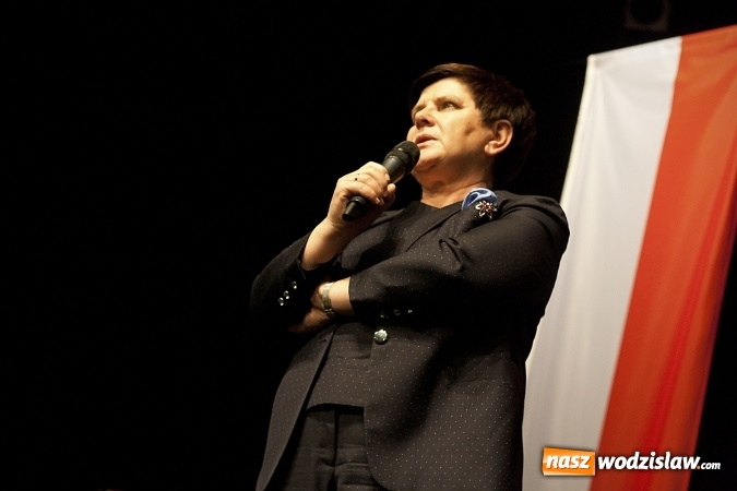 Zdjęcie w galerii na portalu naszwodzislaw.com: Przyjechałam tutaj, aby z państwem porozmawiać. Wicepremier Beata Szydło w Rydułtowskim Centrum Kultury wiadomości z regionu