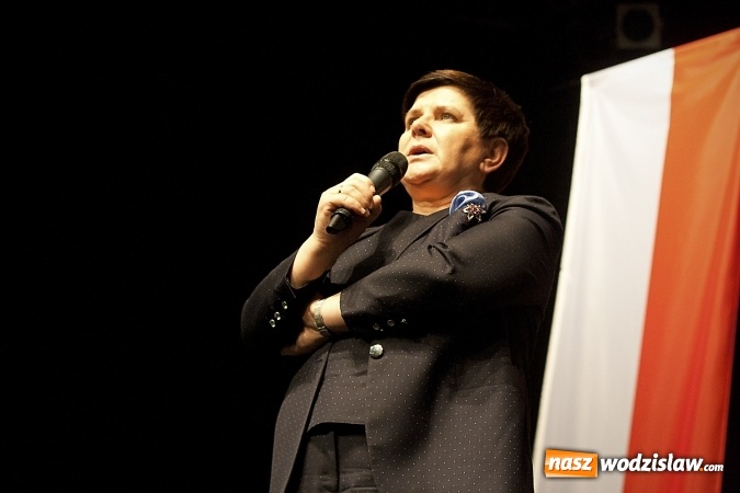 Zdjęcie w galerii na portalu naszwodzislaw.com: Przyjechałam tutaj, aby z państwem porozmawiać. Wicepremier Beata Szydło w Rydułtowskim Centrum Kultury wiadomości z regionu