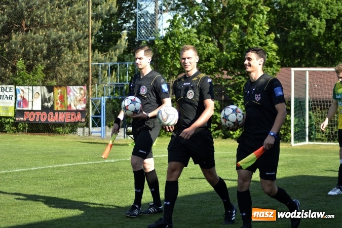 Zdjęcie w galerii na portalu naszwodzislaw.com: Naprzód 32 Syrynia wygrywa spotkanie. Przyszłość Rogów z porażką  wiadomości z regionu