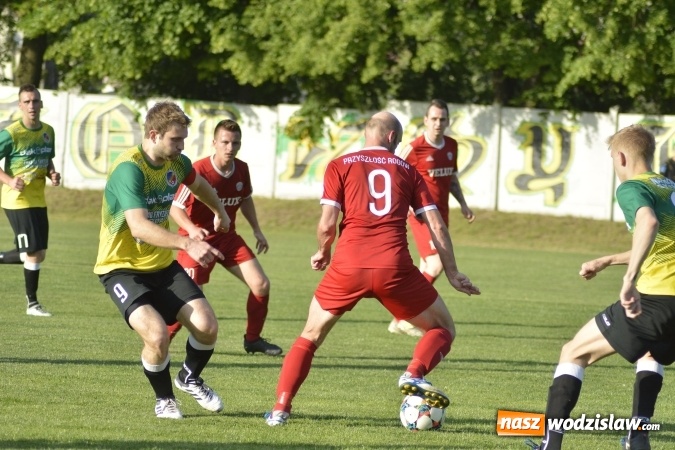 Zdjęcie w galerii na portalu naszwodzislaw.com: Naprzód 32 Syrynia wygrywa spotkanie. Przyszłość Rogów z porażką  wiadomości z regionu