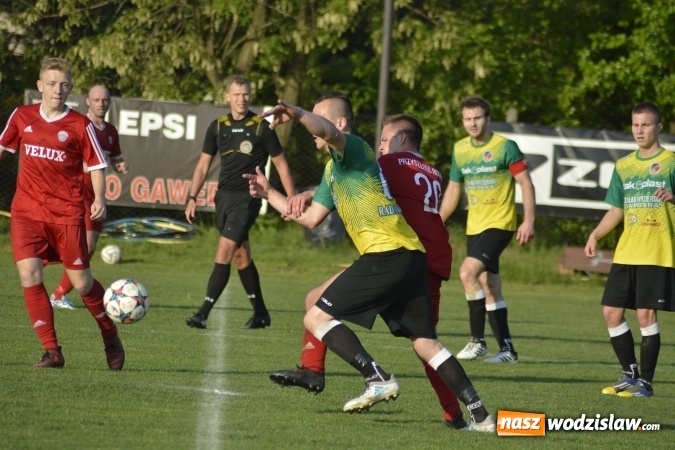 Zdjęcie w galerii na portalu naszwodzislaw.com: Naprzód 32 Syrynia wygrywa spotkanie. Przyszłość Rogów z porażką  wiadomości z regionu