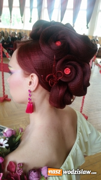 Zdjęcie w galerii na portalu naszwodzislaw.com: Kolejny sukces fryzjerski Zespół Szkół Ponadgimnazjalnych w Pszowie nie do pobicie  wiadomości z regionu