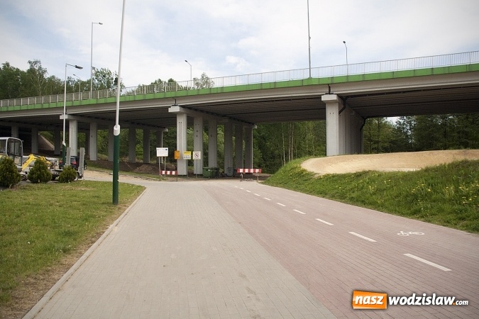 Zdjęcie w galerii na portalu naszwodzislaw.com: Dzięki tej trasie Rodzinny Park Rozrywki zostanie połączony ze starówką  wiadomości z regionu