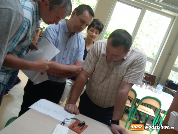 Zdjęcie w galerii na portalu naszwodzislaw.com: W nagrodę otrzymali płatne wakacyjne staże w wodzisławskiej firmie  wiadomości z regionu