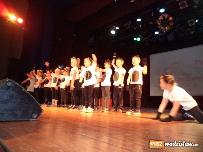 Zdjęcie w galerii na portalu naszwodzislaw.com: Pszów: Za nami Przegląd Twórczości Dziecięcej  wiadomości z regionu