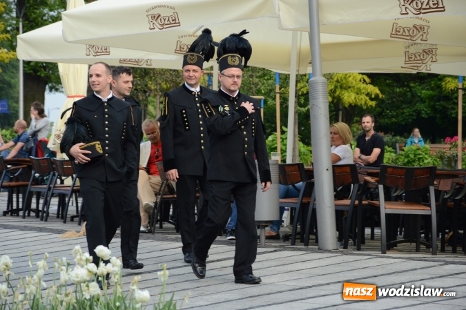 Zdjęcie w galerii na portalu naszwodzislaw.com: Nagrano kolejne zdjęcia do mundialowego teledysku  wiadomości z regionu