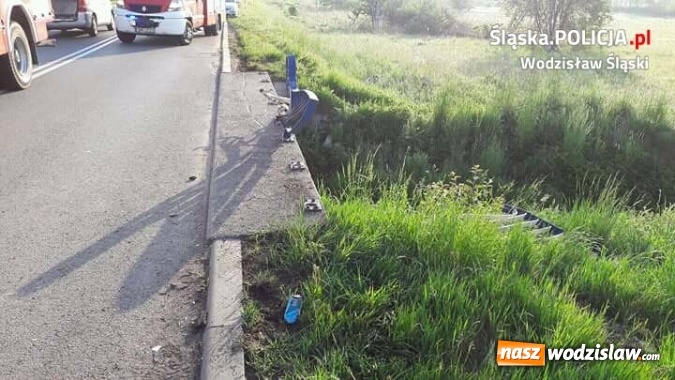 Zdjęcie w galerii na portalu naszwodzislaw.com: Poniósł śmierć na miejscu! Wypadek na Czyżowickiej. FOTO wiadomości z regionu